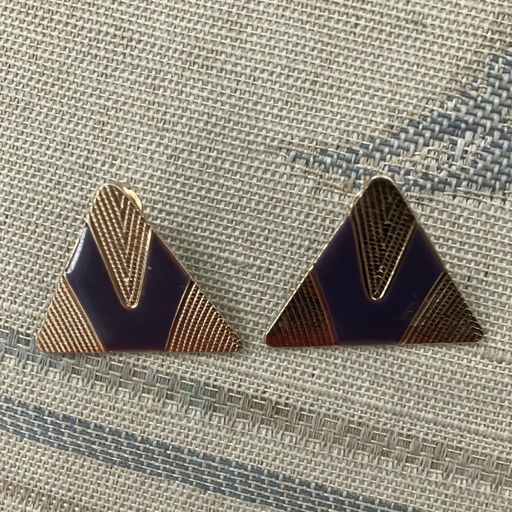 FINAL MARKDOWN Unique clip on earrings